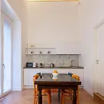 Eleonora Konukevi Napoli